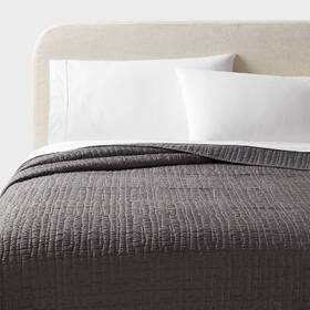 89209071 Threshold King Tencel Quilt Dark Gray -