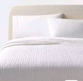 89209083 Threshold Queen Tencel Quilt White -