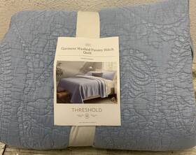 89211321 Threshold Microfiber King Garment Washed Paisley Stitch Quilt Sky Blue