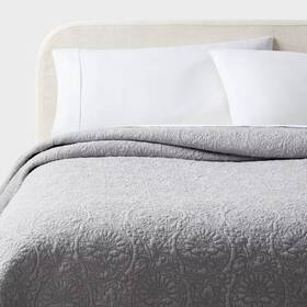 94816487 Threshold Full/queen Heirloom Floral Stitch Quilt Light Gray -