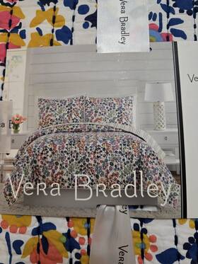Vera Bradley 041808882948 Nwt Petite Floral Colorful Reversible Twin Quilt 66 Inch X 86