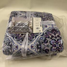 Vera Bradley 041808943380 Regal Rosette Bedspread Queen Amethyst Nib