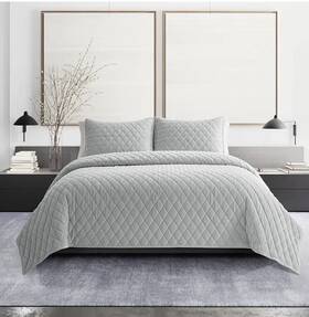 Vera Wang 883893723634 King Quilt 3 Pc Set Luxurious Diamond Velvet Bedding Grey