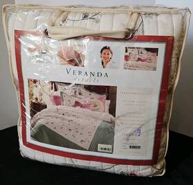 Rn82817 Veranda Vintage Details Embroidered Sunham Flower Quilt King 104 Inch X 86 New
