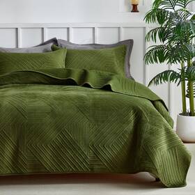 Warmdern 791162450016 Ultrasonic Green Velvet Quilt Set Queen Size Geometric Textured Striped Patt