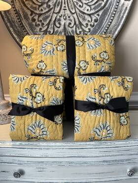 1206722 West Elm Rhode Toulon K/ck Quilt And King Shams 2 Flaws Preowned Read