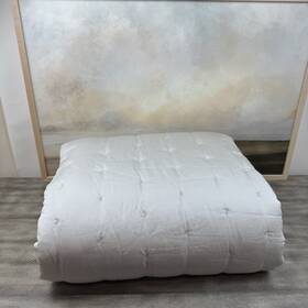 2203562 West Elm Silky Tencel Crescent Stitch Quilt Full/queen Frost Gray Nwot