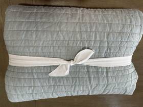 28164771 West Elm European Flax Linen Lineworks Quilt Silver Mist King Cal Blue