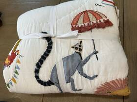 3184083 West Elm Kids Animal Party Quilt Twin