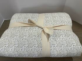 838569 West Elm Origin Reflections Matelasse Coverlet Queen White
