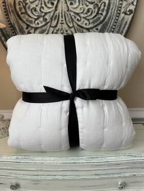 8912963 West Elm European Flax Linen Tack Stitch King/cal. King Quilt White Used Read