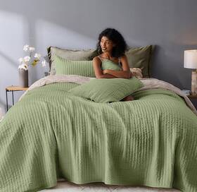 Y21021 Wonderful Shalala Velvet Quilt King Size Striped Bedding Set Lightweight Comforter