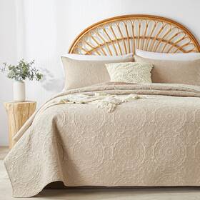 Csbymx06-15h-fq-beige Wuruibo Beige Quilt Set Queen Size Embossing Microfiber Full Bedspreads With Pillow Sha