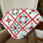 Red Green Floral Patchwork Cotton Quilt Twin All Seasons Bedding. Fixed Price $45.00.
