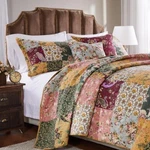 Antique Chic 3-PIECE Multicolored King Quilt Set. Fixed Price $115.67.