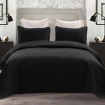 Exclusivo Mezcla Ultrasonic Reversible King Size Quilt Bedding Set With Pillow. Fixed Price $45.42.