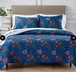 Aqua Floral Printed Reversible Queen Quilt Set Blue Toille. Fixed Price $49.00.