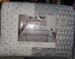 Great Bay Home 3-PIECE Reversible Quilt Set With 2 Shams. Fixed Price $89.99.