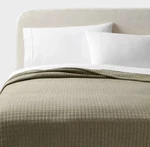 Full/queen Jersey Quilt Dark Olive Green - Threshold Bedding New Open Package. Fixed Price $45.99.