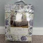 Bedding & Home Essentials Full/queen 3-PIECE Quilt Set Purple Floral 86X86. Fixed Price $40.00.