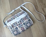 Vera Bradley Womens Crossbody Bag Purse Trio Zip Hipster Lisbon Medallion Quilt. Fixed Price $18.00.