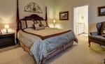 Victoria's Classics Ltd Bedding 6 Pc King Oriental Comforter, 2 SHAMS,3 Pillows. Fixed Price $99.00.