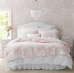 New Laura Ashley Floral Pink White King Quilt Set Cotton Bedding Shams Reversibl. Fixed Price $69.99.