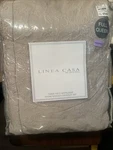 Brand New Linea Casa By Seferra 3-PIECE Coverlet Set For Full/queen Size Bed. Fixed Price $40.00.