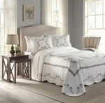 Modern Heirloom Heather Bedspread, King 120X118'', White. Fixed Price $131.30.
