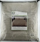 Twin/twin Xl Living Quarters New Haven Quilt Tan 68" 90". Fixed Price $30.00.