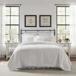 Laura Ashley Queen Quilt Set, Reversible Cotton Bedding, Shams, Floral. Fixed Price $133.19.
