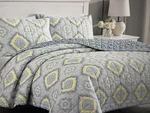 Martha Stewart Queen Quilt Set Jamie Medallion Reversible New. Fixed Price $49.99.