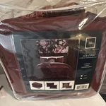 Chic Home Design Alianna Queen 5 Piece Comforter Set Burgundy Bedroom. Fixed Price $60.00.