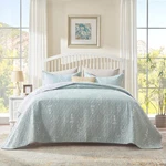 Sunstyle Home Floral Twin Quilt Set, Lightweight Reversible Bedspread. Fixed Price $52.28.