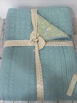 Field Gear 100% Cotton Full/quern Reversible Quilt Aqua & Floral Pattern New. Fixed Price $89.95.