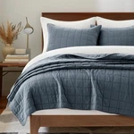 Evergracehome 100% Cotton Box Stitch Quilt Bedding Set King Size 3 Pc Sold Out. Fixed Price $94.00.