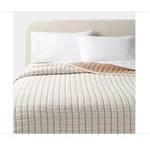 Threshold Yarn Dye Crinkle Grid Quilt Ivory/camel King Size. Fixed Price $39.95.