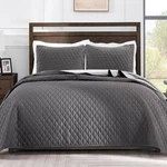 Exclusivo Mezcla Ultrasonic Reversible 3 Piece Full Queen Size Quilt Set With. Fixed Price $41.33.