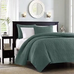 Madison Park 3 -piece Balsam Green King/california Quilt Set. Fixed Price $75.00.
