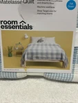 Room Essentials Full/queen Matelasse Quilt Blue Plaid. Fixed Price $24.95.