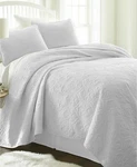 Ienjoy Home 3PC Full/queen Quilted Bedspread Set Damask White. Fixed Price $28.95.