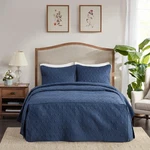 Madison Park Quebec Split Corner Quilted Bedspread Classic Traditional Design.... Fixed Price $105.89.