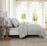 Laura Ashley King Green Oxford Pinstripe 3 Pc. Quilt Set 100% Cotton Percale. Fixed Price $120.00.