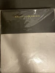 Donna Karan The Essential Silk Queen Quilt Blanket Bedcover Coverlet, Platinum. Fixed Price $279.95.