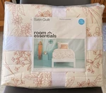 Room Essentials Twin/twin Xl Satin Quilt Floral. Fixed Price $18.00.