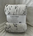 Calvin Klein Airy Botanical Ultra Soft Plush King Blanket Nip. Fixed Price $126.65.