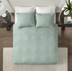 Madison Park Quebec Dusty Pale Seafoam 3-PIECE Quilted King Coverlet Set Nip. Fixed Price $40.00.
