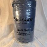 Bedsure King Quilt Set 3-PIECE Navy Blue 106X96 Two 20X36 Shams Lightweigh. Fixed Price $37.88.