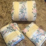 Vtg Croscill Princess Yellow Floral Strip Quilted Queen/full Bedspread & 2 Shams. Fixed Price $174.99.