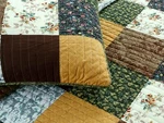 New! Cozy Classic Green Brown Pink Yellow Blue White Cabin Lodge Quilt Set. Fixed Price $156.32.
